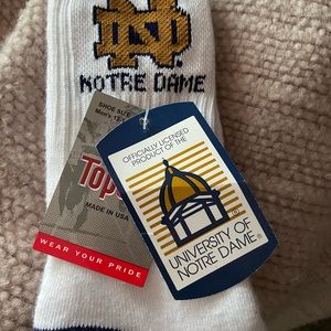 Notre Dame branded men’s athletic socks